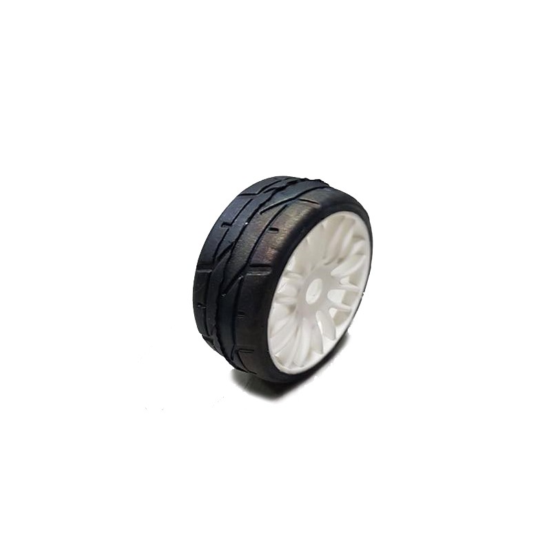 pneu PMT GT8 ultra soft Q00 sur jante 17mm (2)