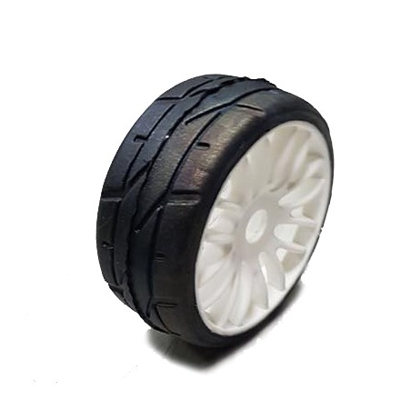 pneu PMT GT8 ultra soft Q00 sur jante 17mm (2)
