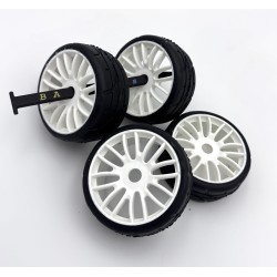 support pneu 1/8 GT8 (12)